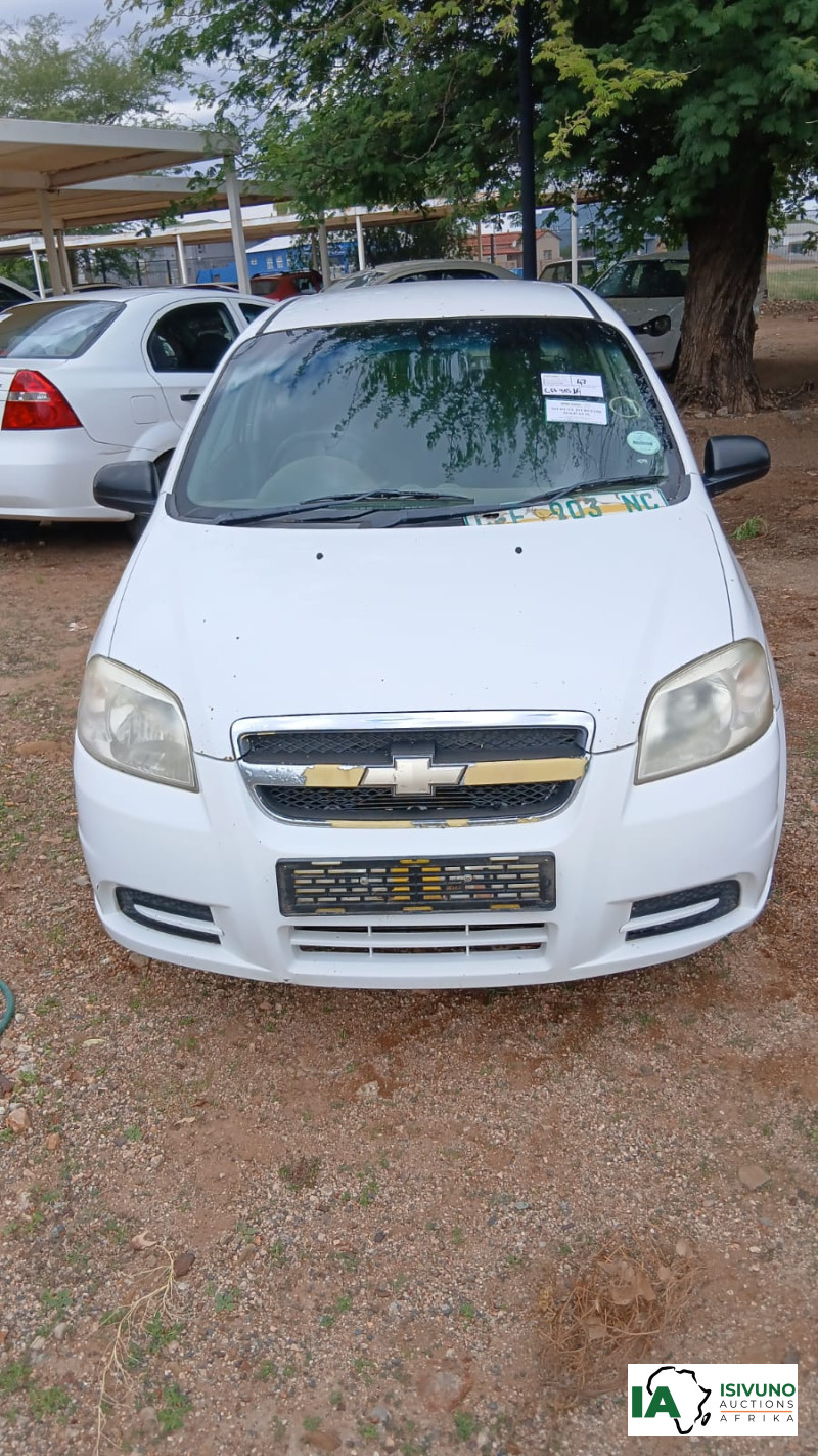 Ford Ikon — Front