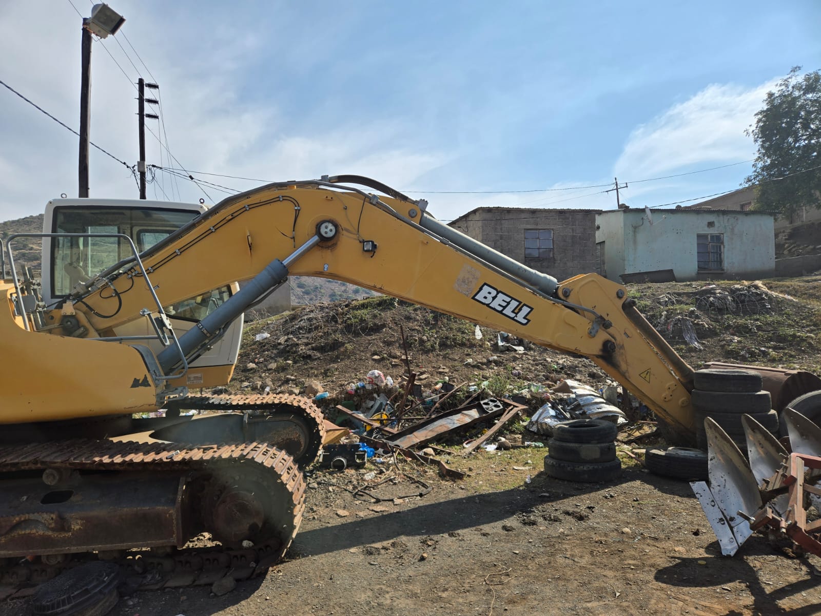 Compactor/Refuse Truck — Rear