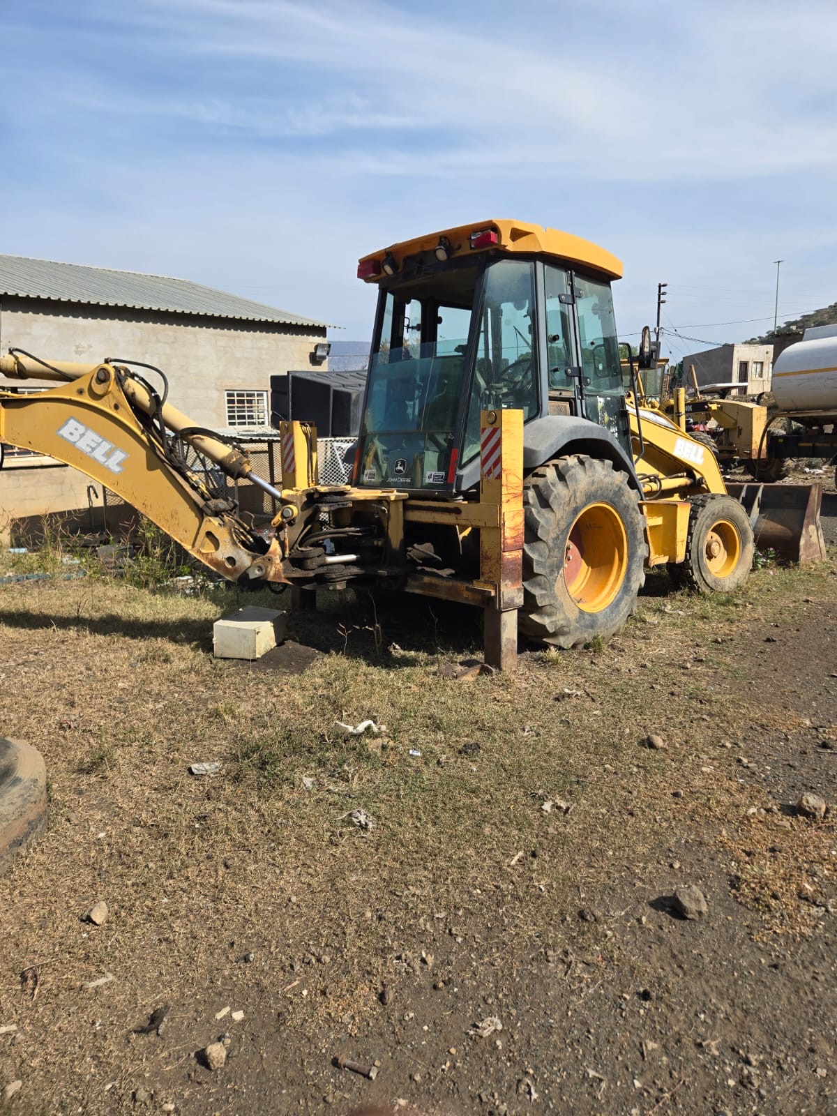 Bell Backhoe Loader — Rear Arm
