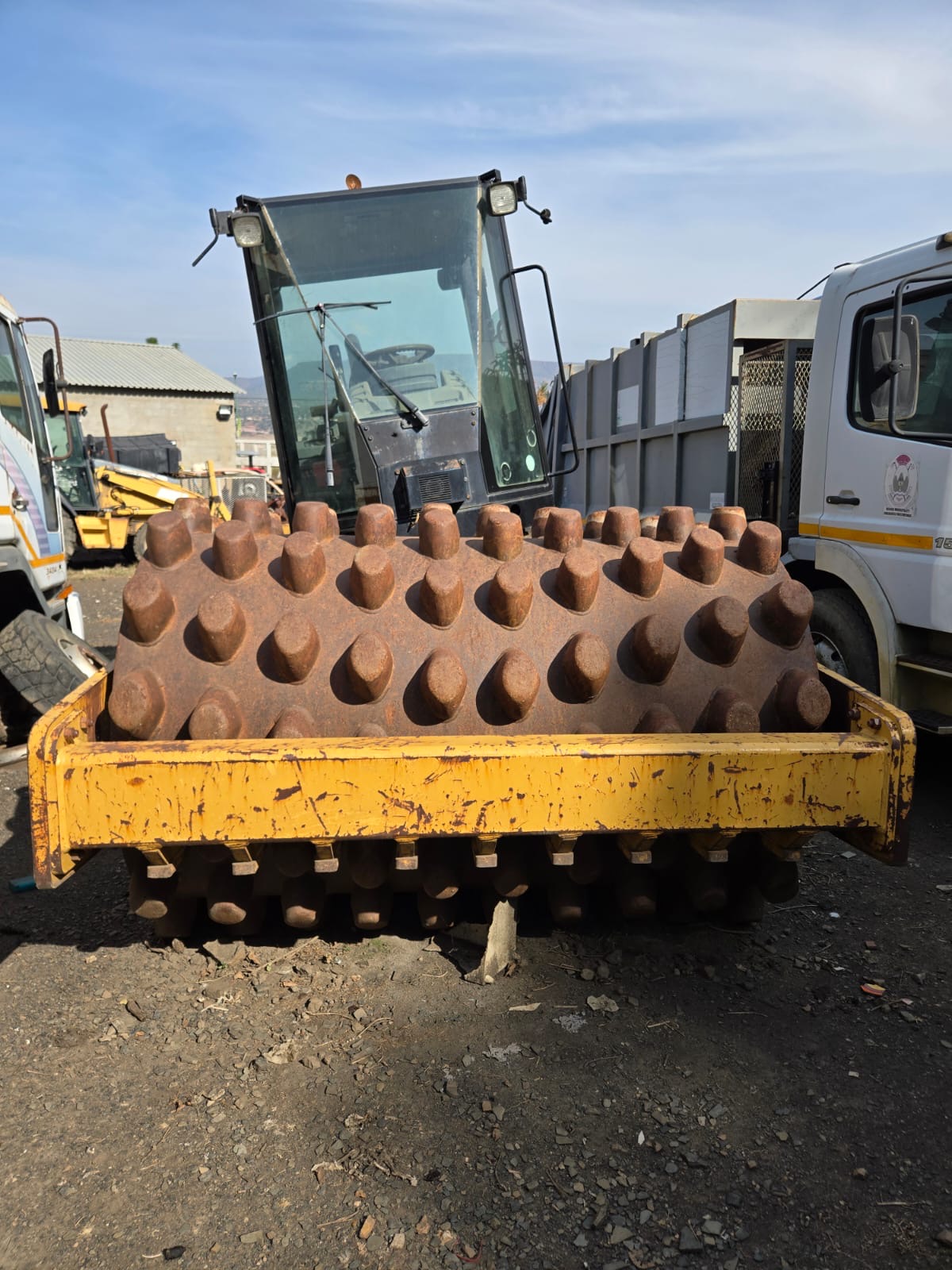 Padfoot Roller / Compactor — Rear Drum