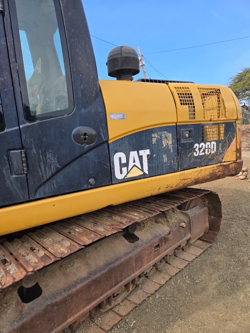 CAT 320D Excavator — Cab & Track Side