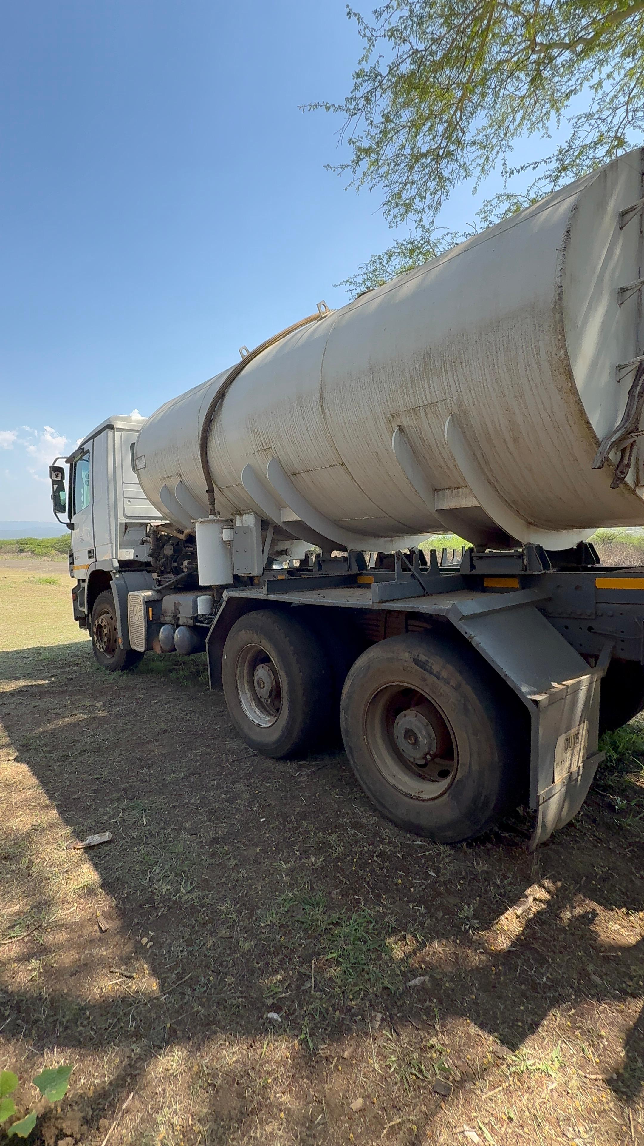 Water Tanker Truck